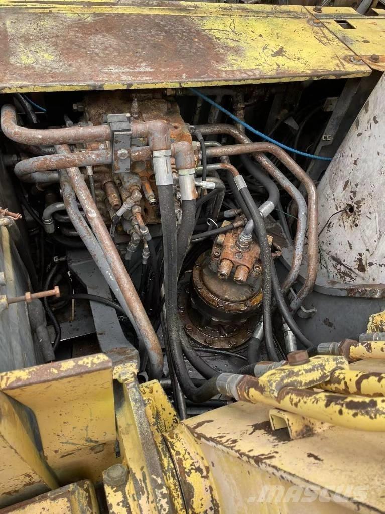 Sumitomo SH120 Pásové rýpadlá
