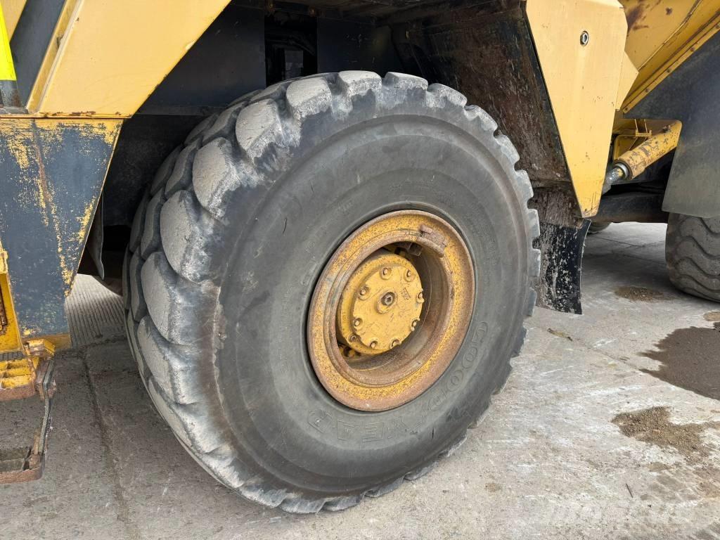 Komatsu HM 350-1 Kĺbové nákladné autá