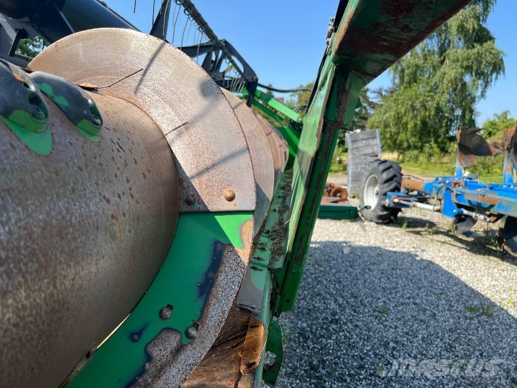 John Deere C 670 I Kombinované zberacie stroje