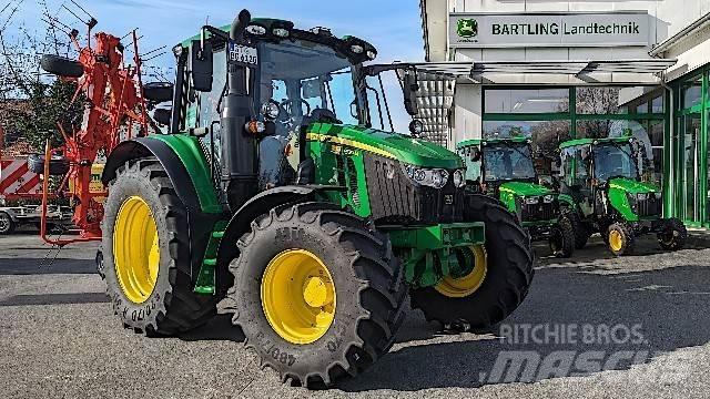 John Deere JD 6120M Traktory