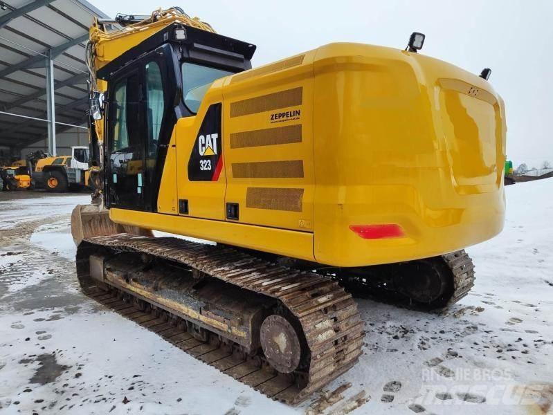 CAT 323 (07B) Pásové rýpadlá