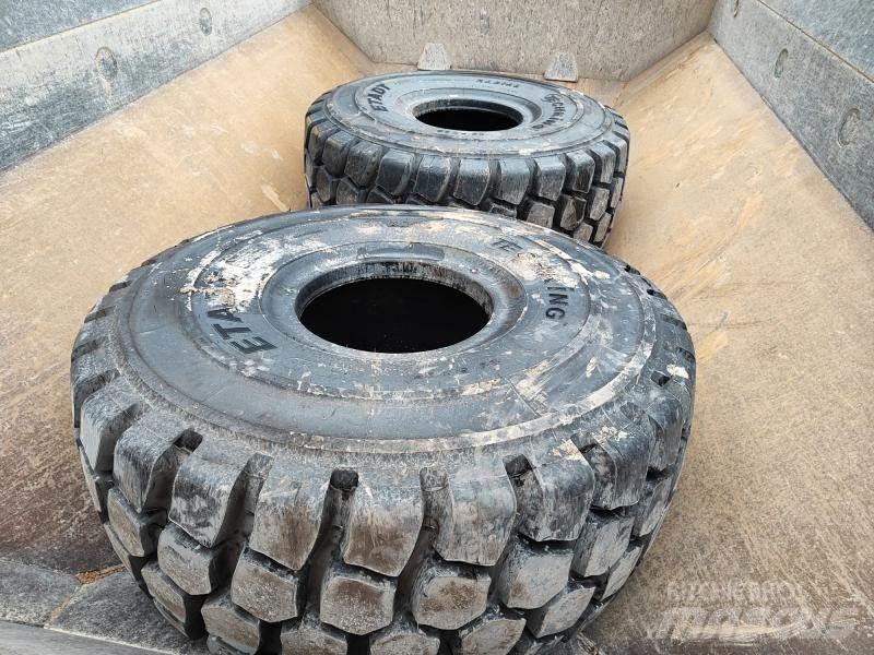 CAT 740GC Kĺbové nákladné autá