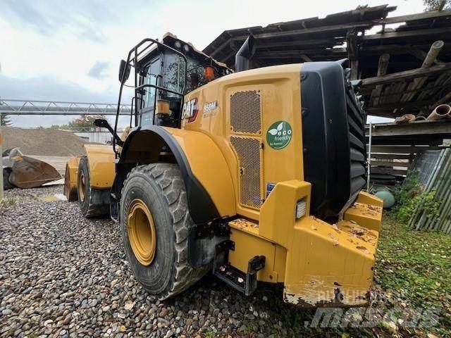 CAT 950M Kolesové nakladače