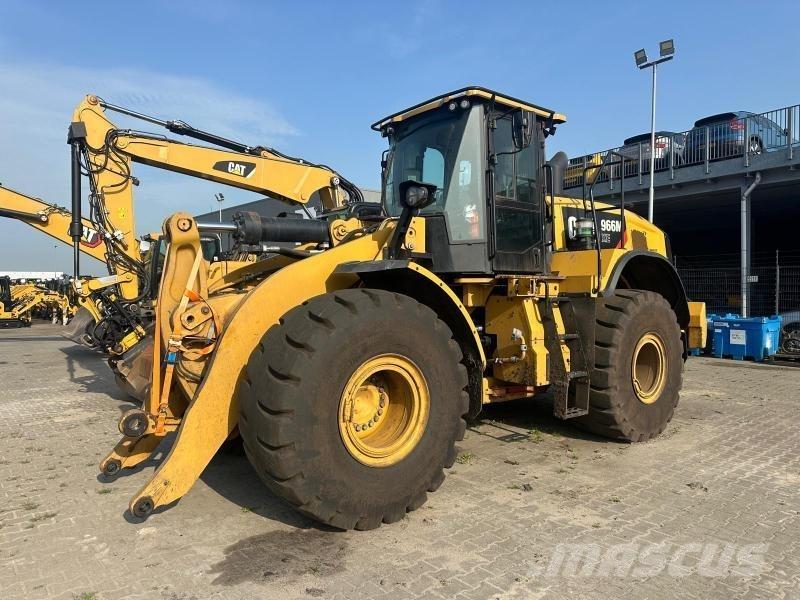 CAT 966M XE Kolesové nakladače