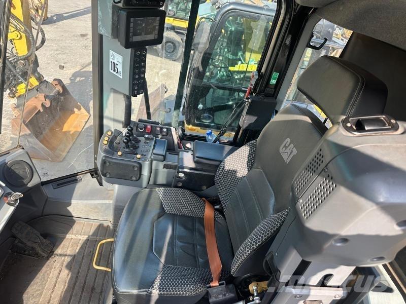 CAT 966M XE Kolesové nakladače