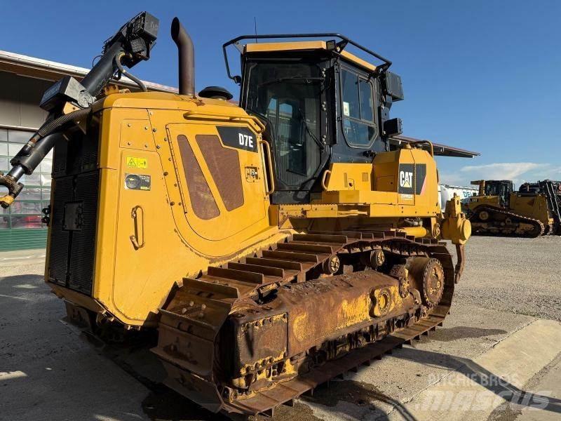 CAT D7E Pásové dozéry
