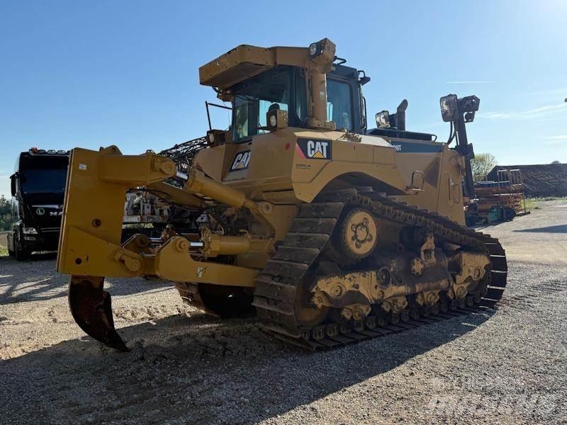 CAT D8T Pásové dozéry