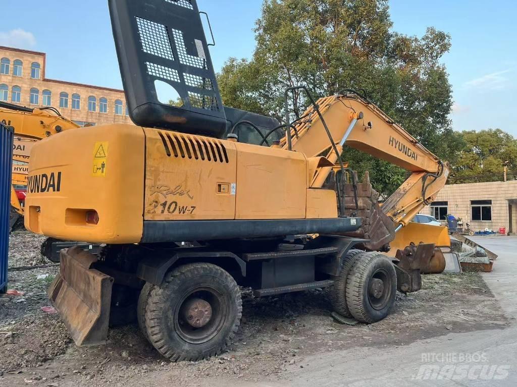 Hyundai R210W-7 Kolesové rýpadlá