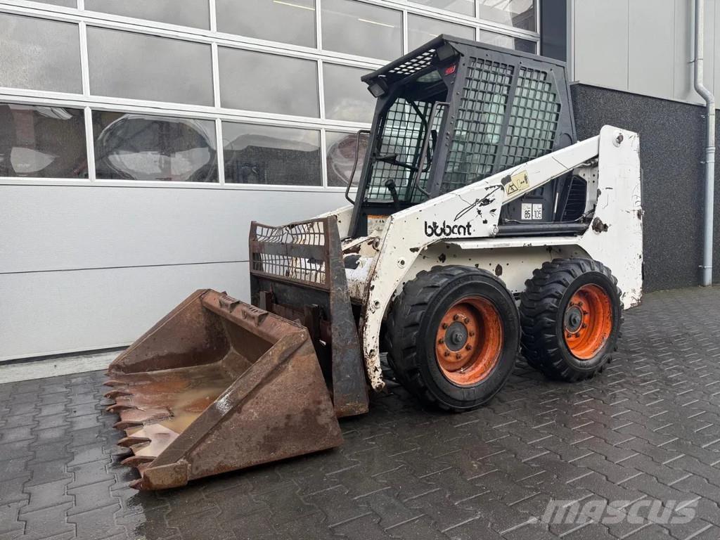 Bobcat 751 Šmykom riadené nakladače
