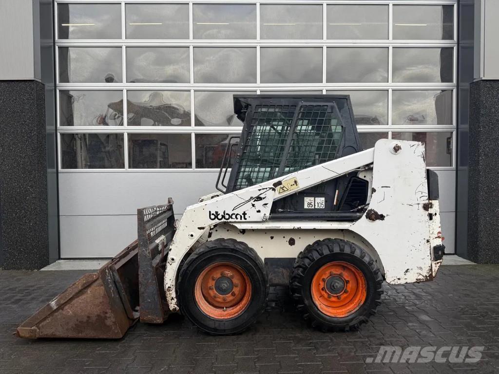 Bobcat 751 Šmykom riadené nakladače