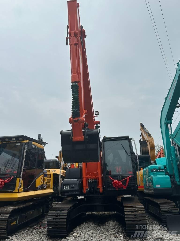 Hitachi ZX 120 Pásové rýpadlá