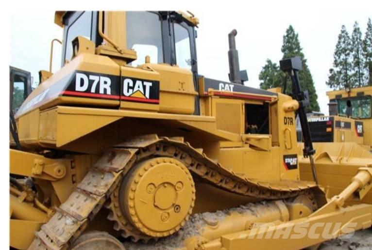 CAT D 7 R LGP Pásové dozéry
