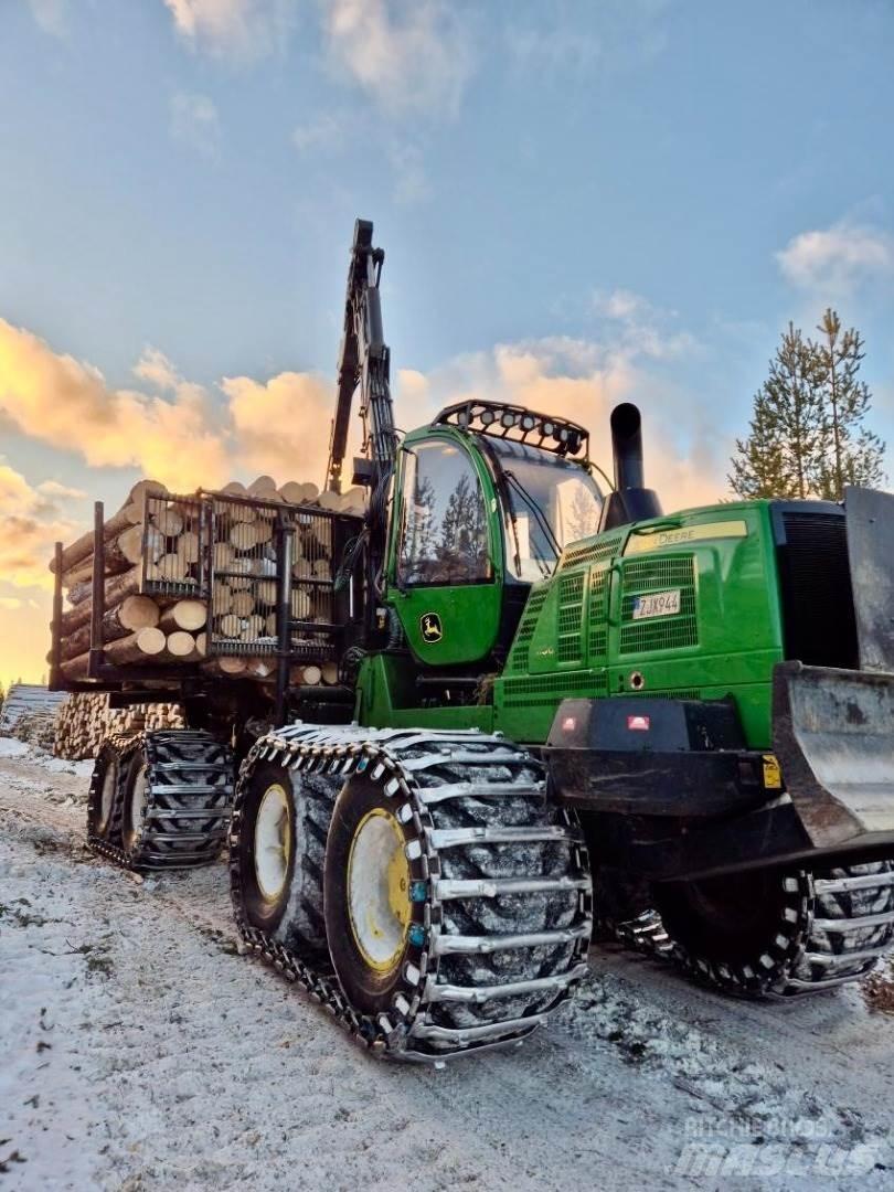 John Deere 1910G Lesné traktory