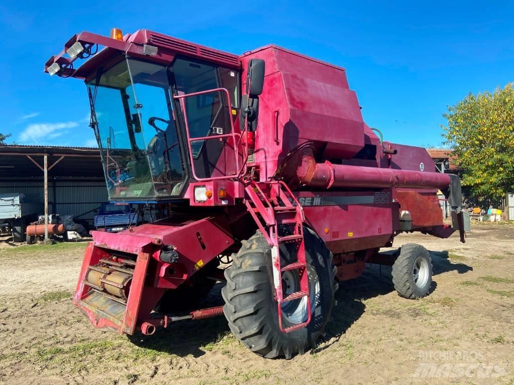 Case IH 521 Kombinované zberacie stroje