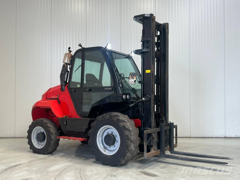 Manitou M30-4 Terénne vysokozdvižné vozíky