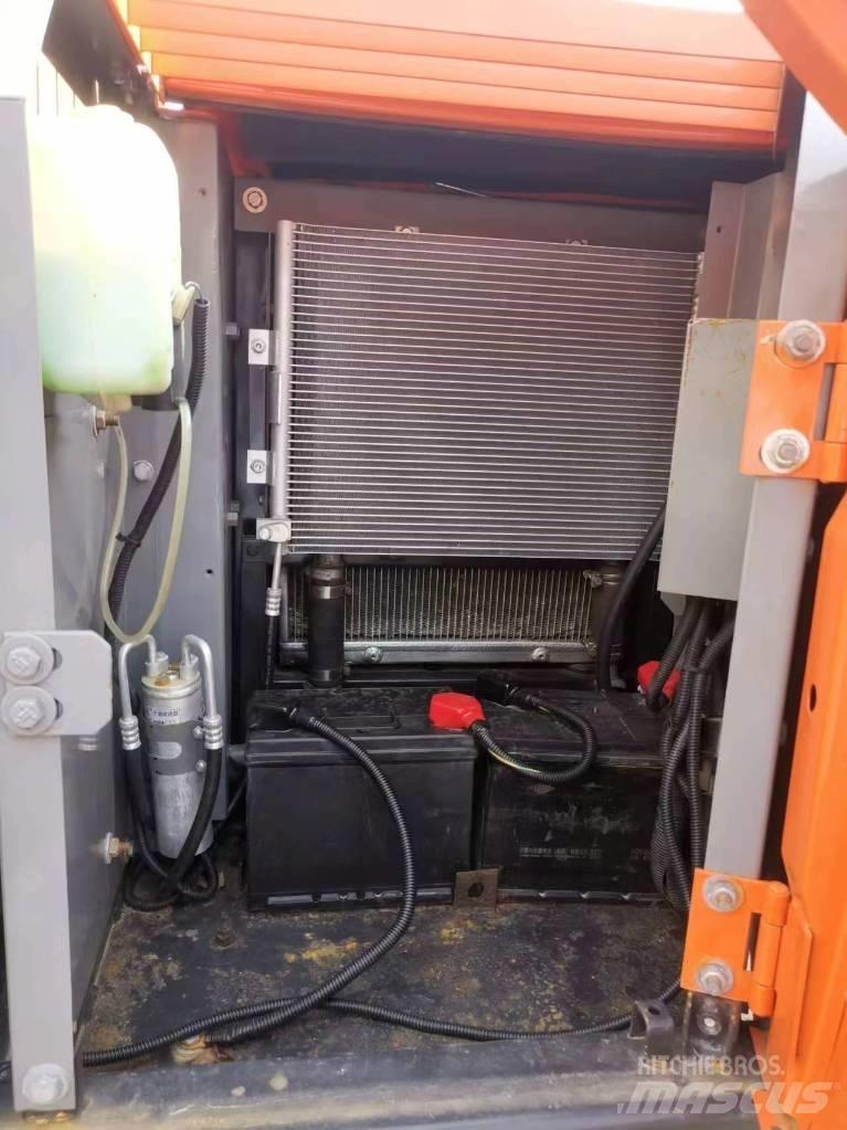 Hitachi ZX 70-5A Midi rýpadlá 7 t - 12 t