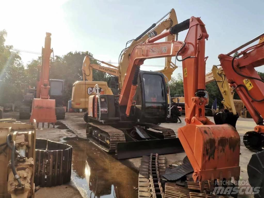 Hitachi ZX 70-5A Midi rýpadlá 7 t - 12 t