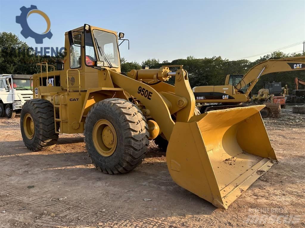CAT 950 E Kolesové nakladače