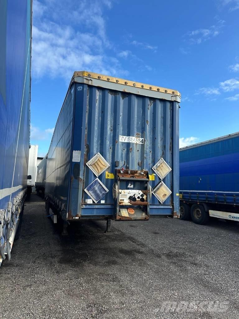 Krone SD serie 6844 Prívesy s bočnou zhrnovacou plachtou