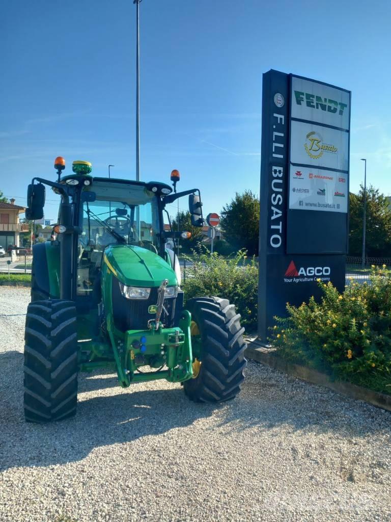 John Deere 5125 R Traktory