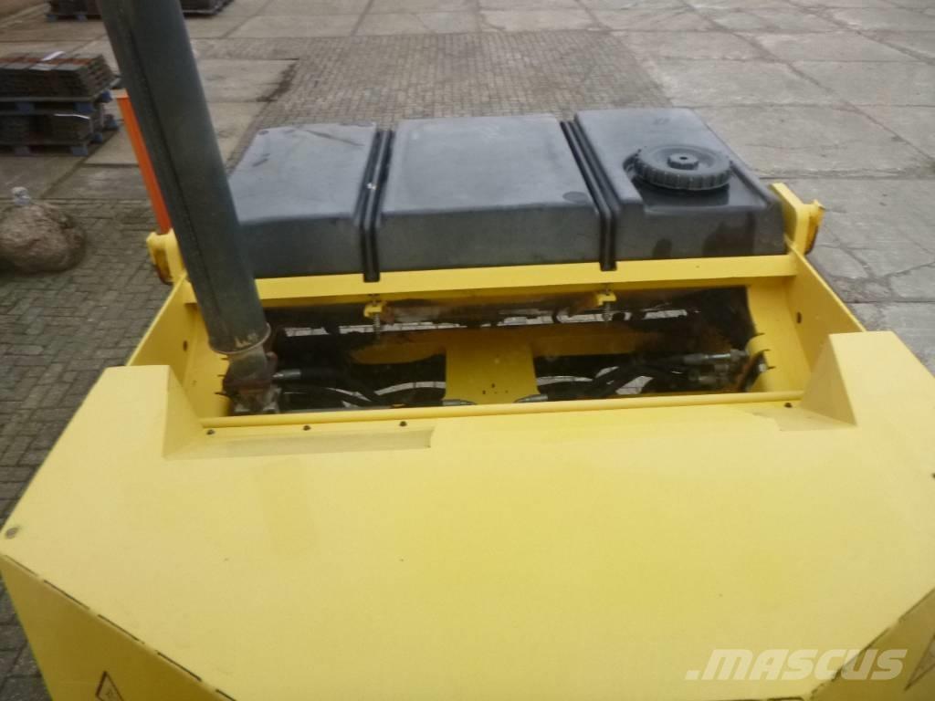 Bomag BW 151 AC-2 Kombinované valce