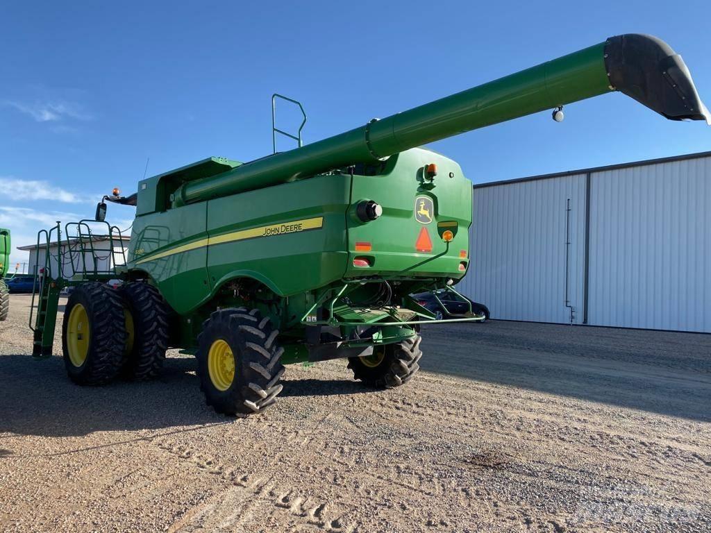 John Deere S 680 Kombinované zberacie stroje