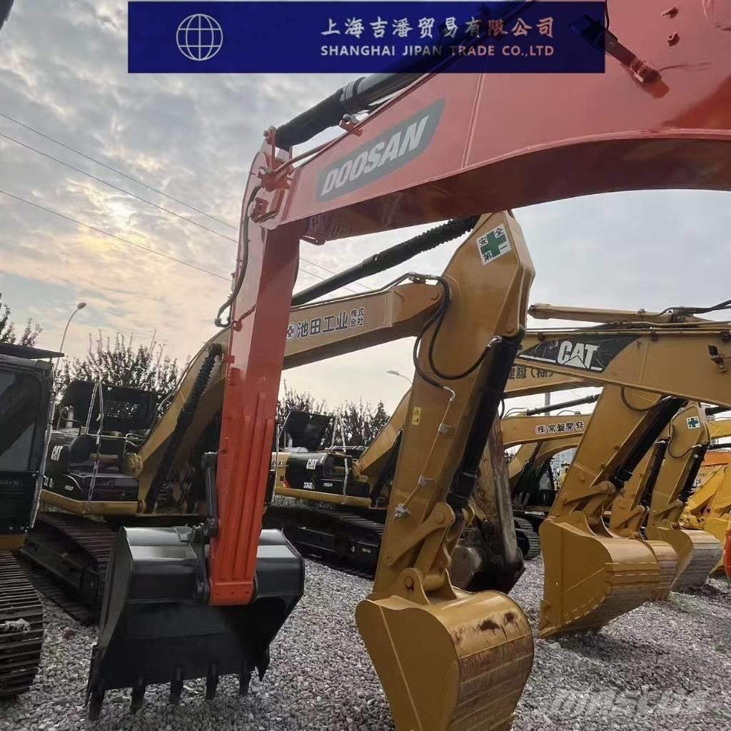 Doosan DX 300 Pásové rýpadlá