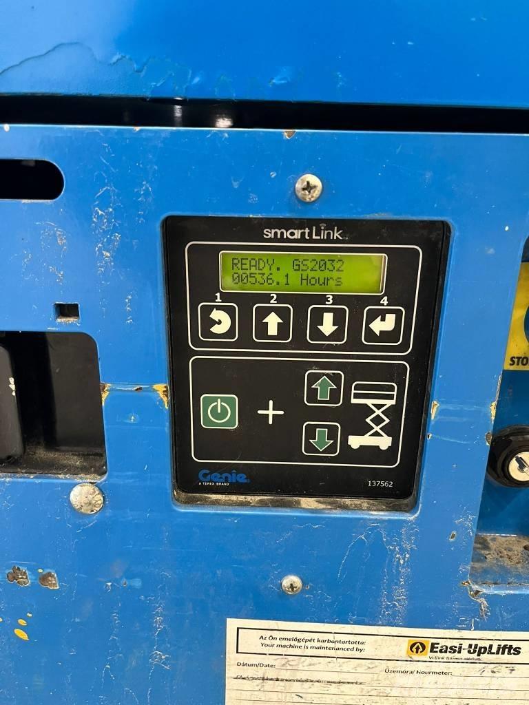Genie GS 2032 Nožnicové zdvíhacie plošiny