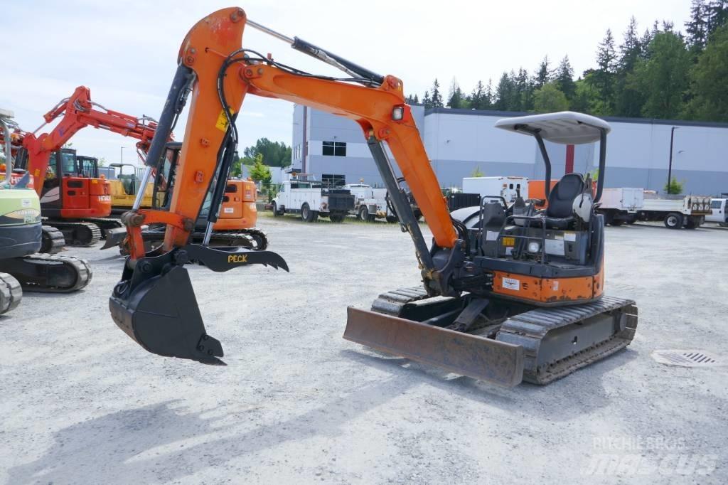 Hitachi ZX40U-3 Mini rýpadlá < 7t