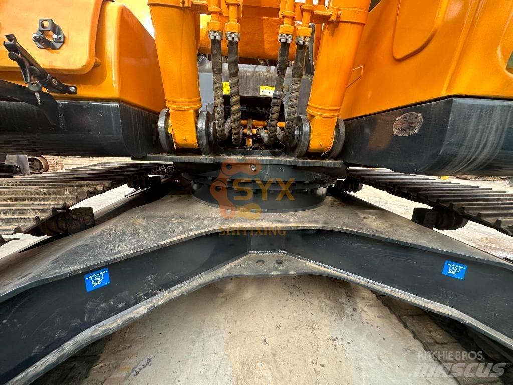 Hyundai R220 Pásové rýpadlá