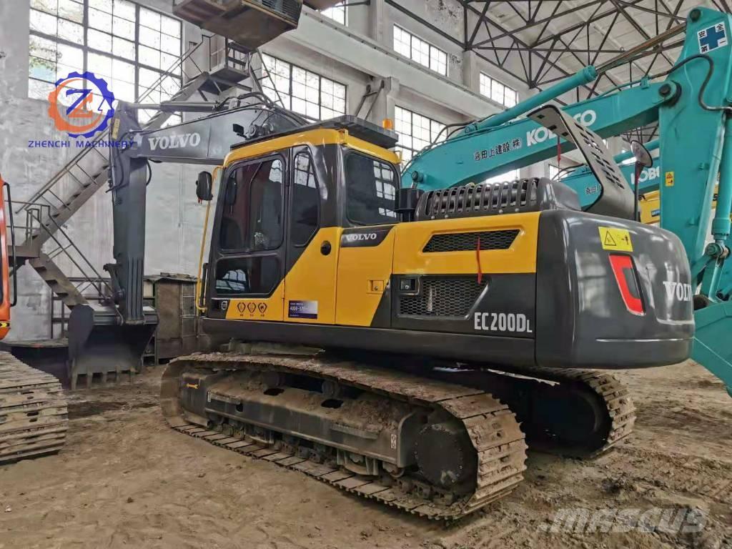 Volvo EC 200 D Pásové rýpadlá