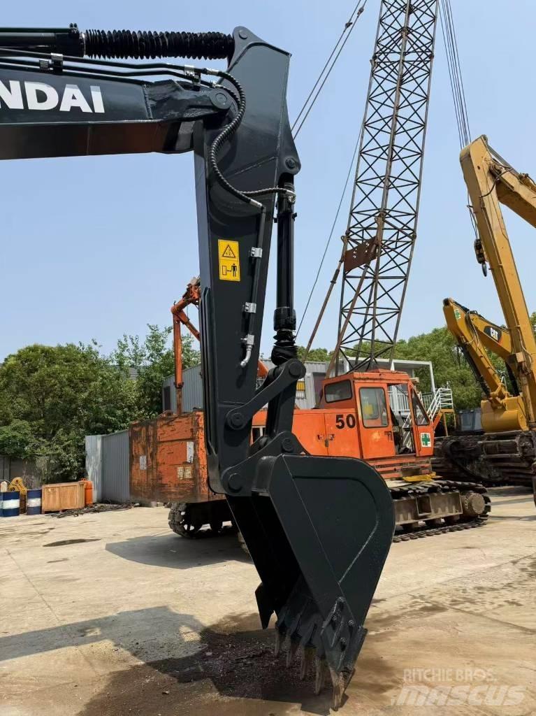 Hyundai R220LC-9S Midi rýpadlá 7 t - 12 t