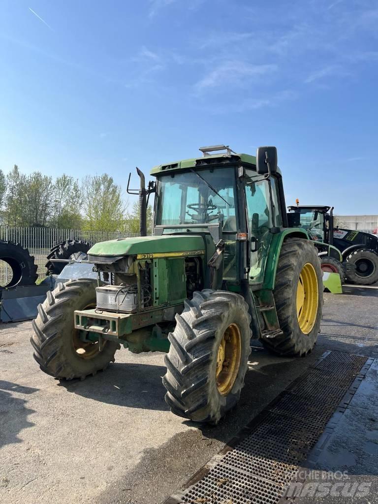 John Deere 6310 Traktory