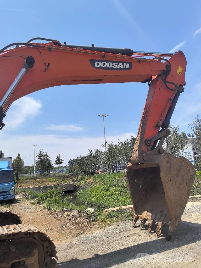 Doosan DX 340 LC-9C Pásové rýpadlá