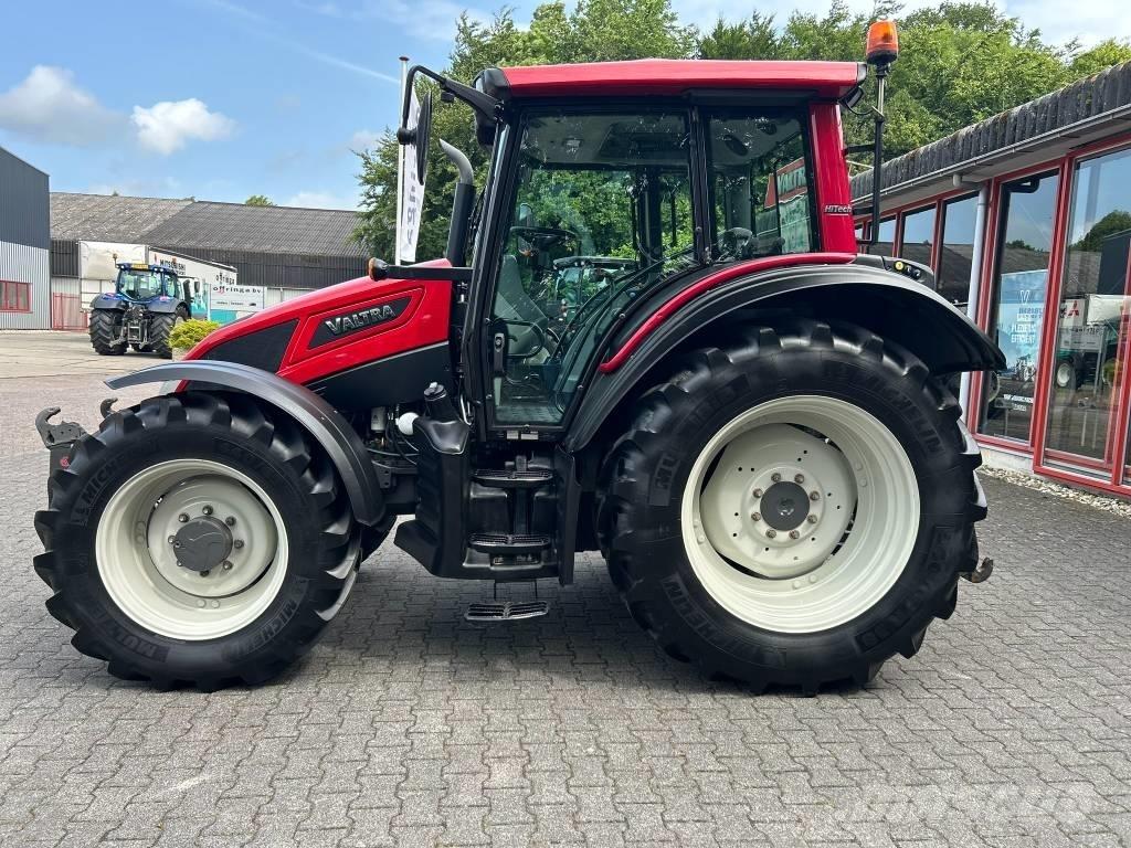 Valtra N 93 Traktory