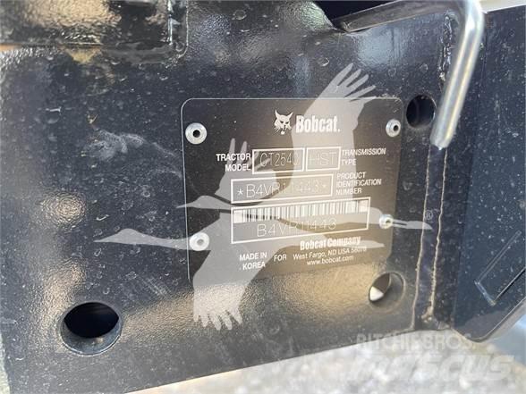 Bobcat CT2540 Traktory