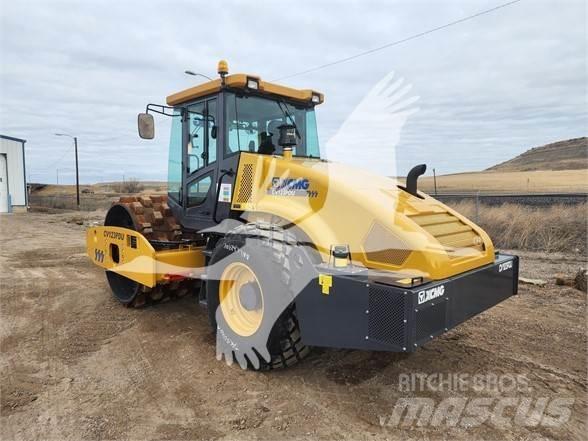 XCMG CV123PDU Ťahačové valce