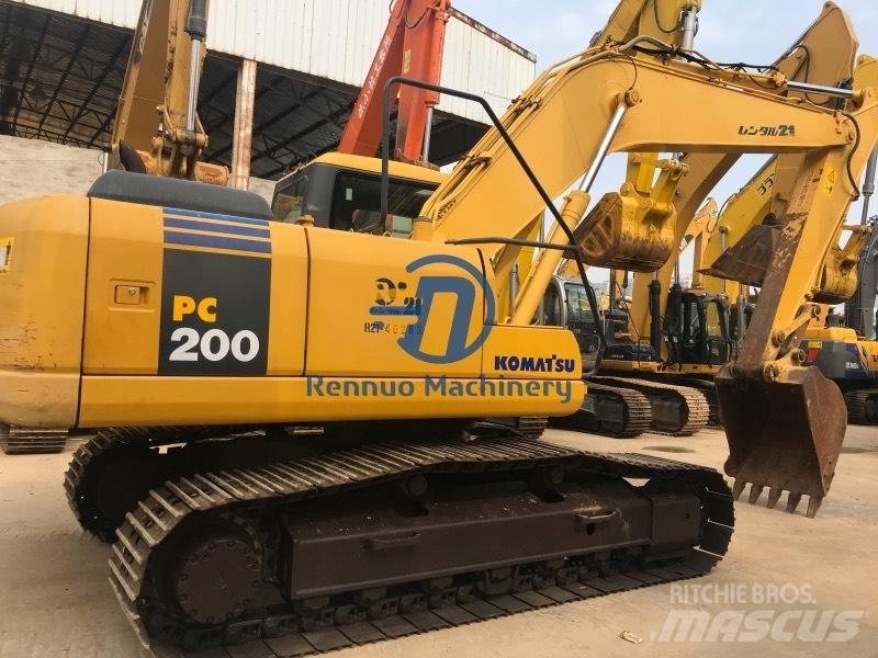Komatsu PC200-7 Pásové rýpadlá