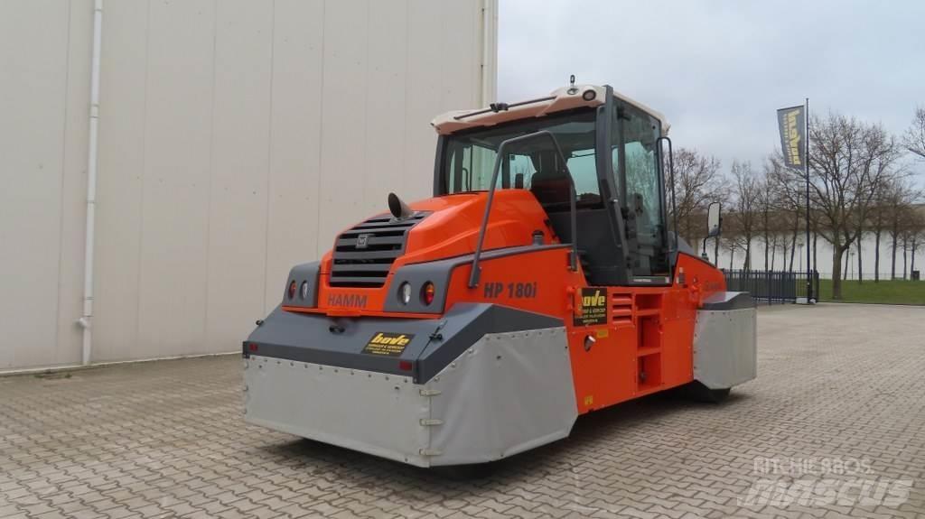 Hamm HP180i Pneumatikové valce
