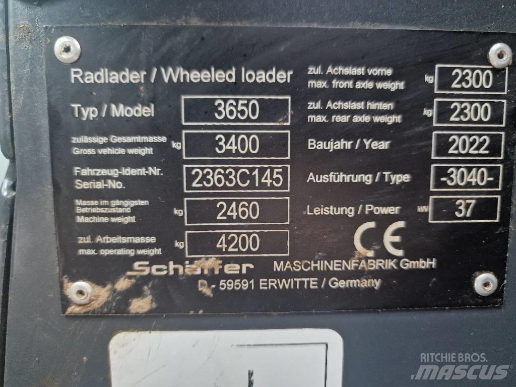 Schäffer 3650 Kolesové nakladače