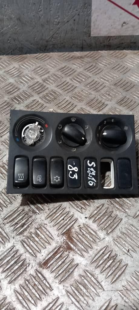 Scania R 440   1797411 Kabíny a interiér