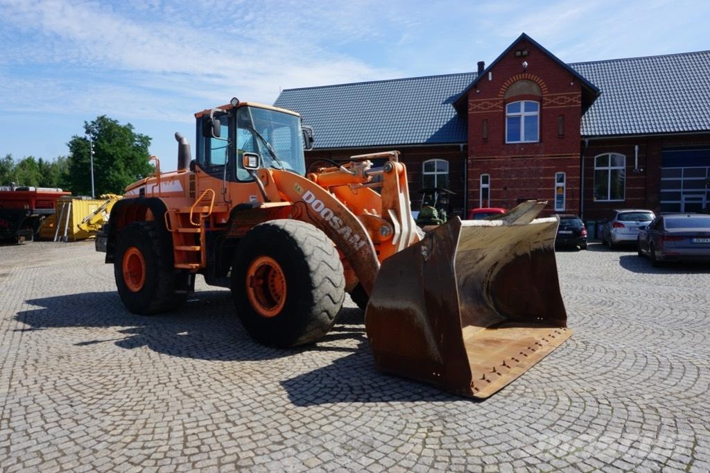 Doosan DL 400 Kolesové nakladače