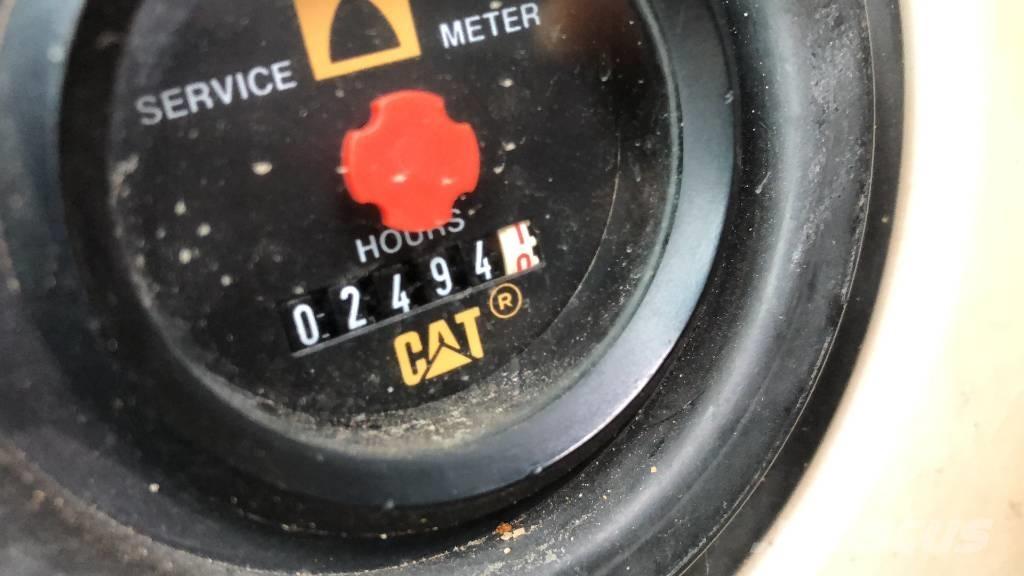 CAT 320 C L Pásové rýpadlá