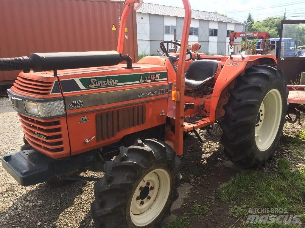 Kubota L1-45 Traktory