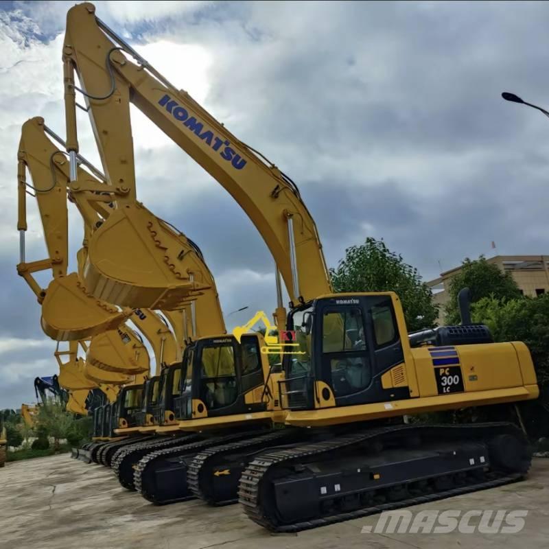 Komatsu PC 300-8 Pásové rýpadlá