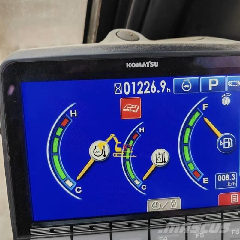 Komatsu PC 300-8 Pásové rýpadlá