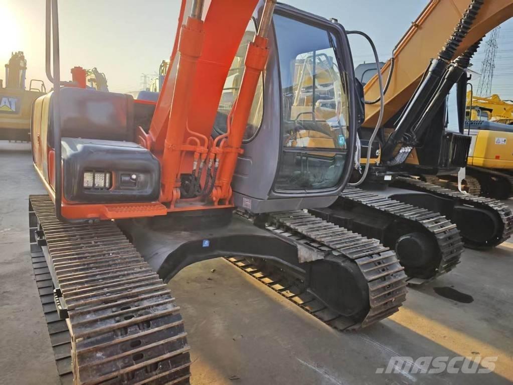 Hitachi ZX 120 Pásové rýpadlá