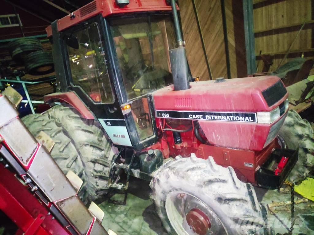 Case IH 895 AXL Traktory
