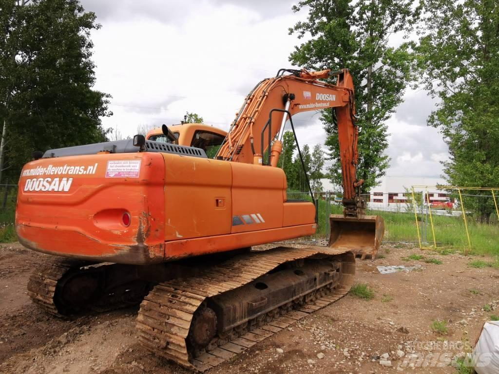 Doosan DX 225 LC Pásové rýpadlá