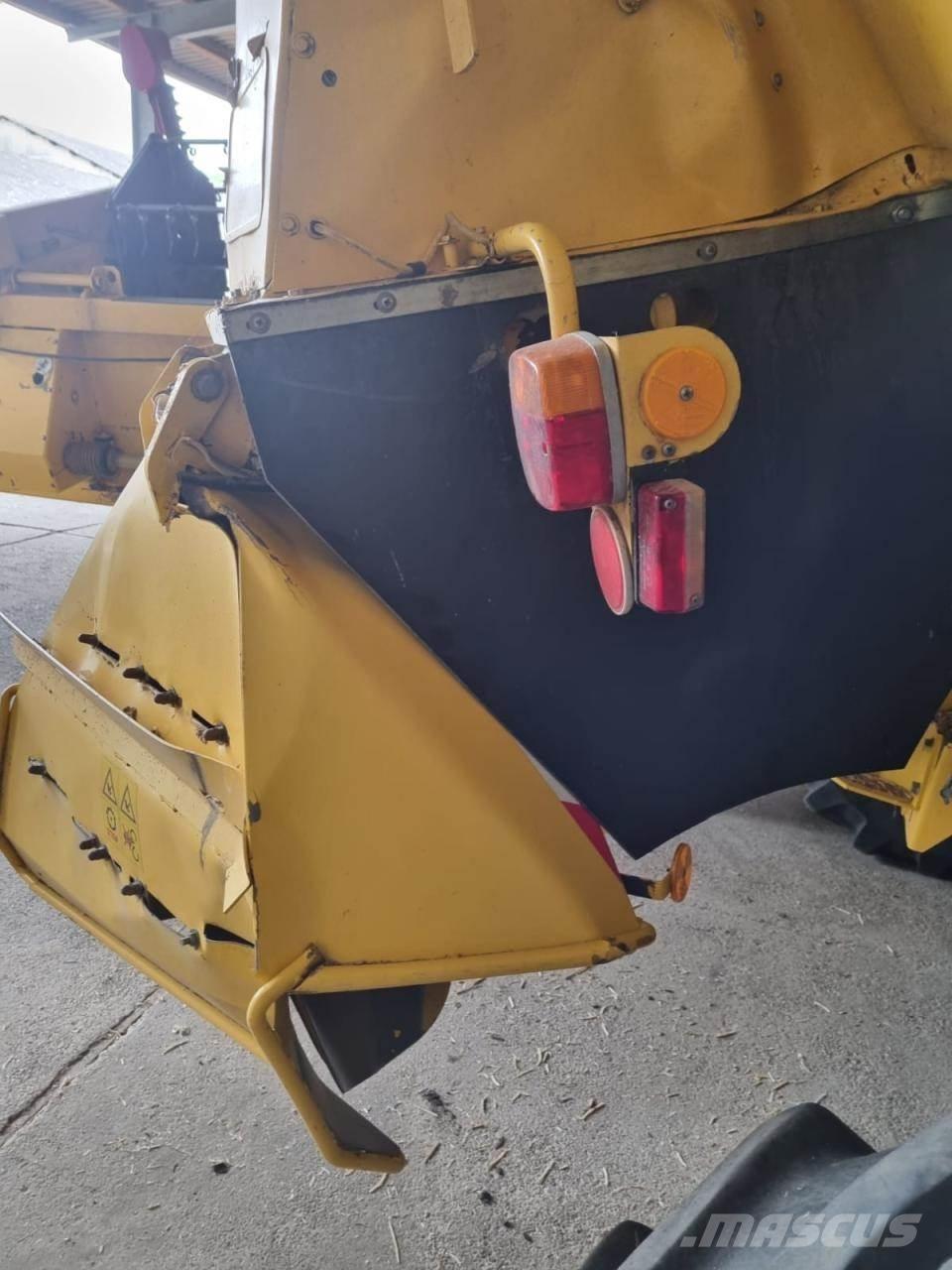 New Holland TF 76 Kombinované zberacie stroje